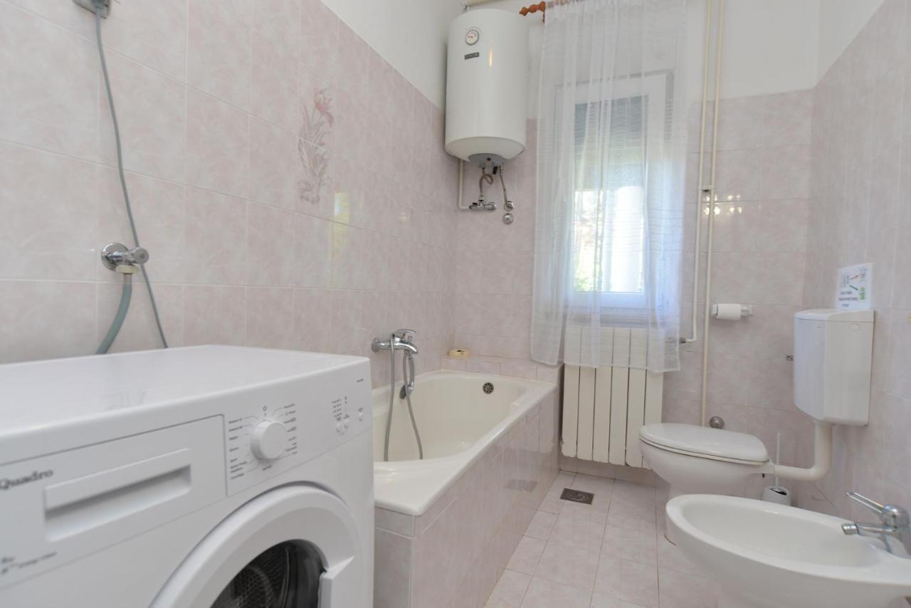 Apartment Silvio 1779 Баньоле Екстер'єр фото